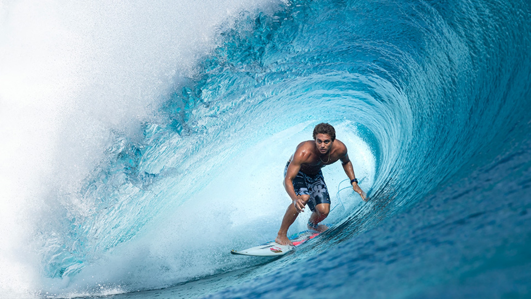 Kauli Vaast in wave tube