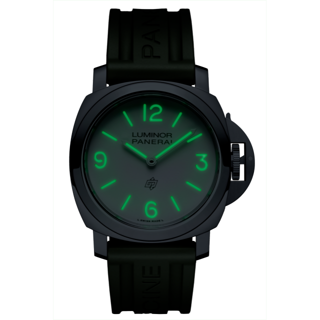PANERAI Luminor Base Logo腕表 PAM01087 Night view