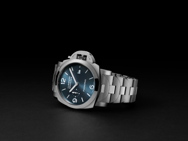 PANERAI Luminor Marina PAM03323 Detail 