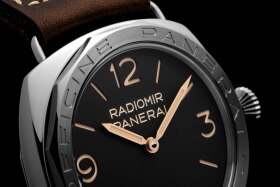 PANERAI Radiomir 3 Days Acciaio PAM00685 Detail 