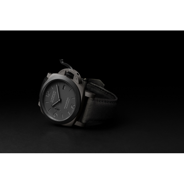 PANERAI Luminor庐米诺Marina Tutto Grigio腕表 PAM02662 Detail 1