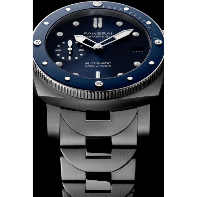 PANERAI Submersible PAM02068 Detail 2