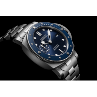 PANERAI Submersible PAM02068 Detail 1