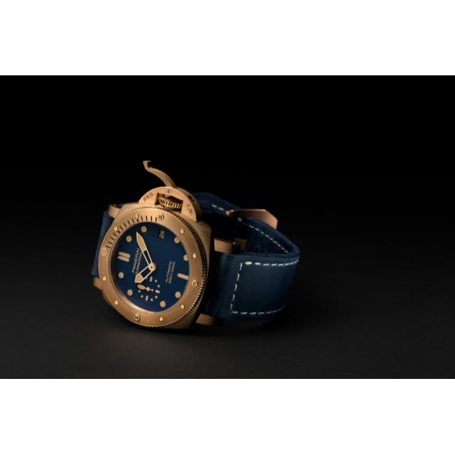 PANERAI Submersible Bronzo  PAM01074 Detail 3