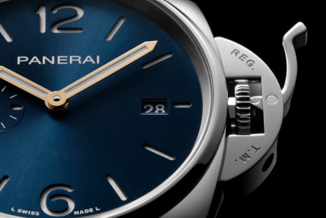 PANERAI Luminor Due PAM01124 Detail 