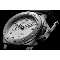 PANERAI Submersible PAM01590