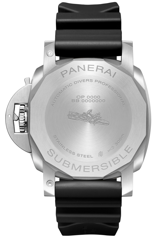 PANERAI Submersible PAM01590 Detail 