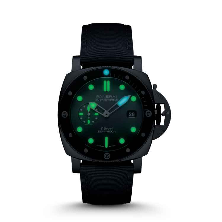 PANERAI Submersible潜行系列QuarantaQuattro eSteel™ Grigio Roccia腕表 PAM01288