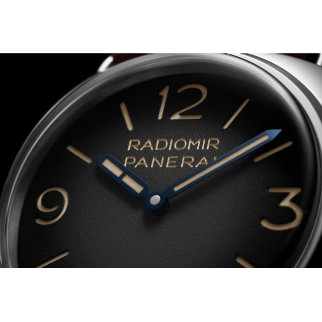 PANERAI Radiomir镭得米尔Tre Giorni腕表 PAM01334 Detail 3
