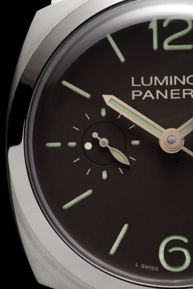 PANERAI Luminor 1950 Tourbillon GMT Titanio PAM00306 Detail 