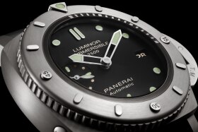 PANERAI Luminor Submersible 1950 2500m 3 Days Automatic Titanio PAM00364 Detail 
