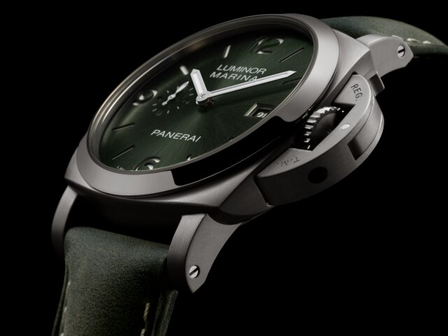 PANERAI Luminor Marina PAM03325 Detail 