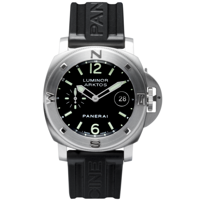 PANERAI Luminor Arktos  Front view
