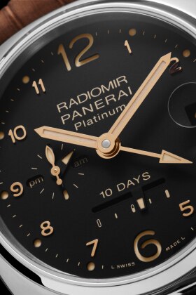 PANERAI Radiomir 10 Days GMT Automatic Platino PAM00495 Detail 