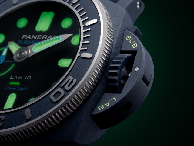 PANERAI Submersible Elux Lab-ID PAM01800 Detail 