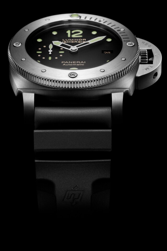 PANERAI Luminor Submersible 1950 3 Days Automatic Titanio Front 8