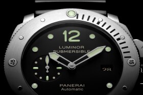 PANERAI Luminor Submersible 1950 3 Days Automatic Titanio Front 4