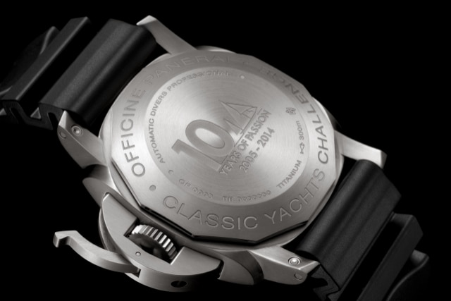 PANERAI Luminor Submersible 1950 3 Days Automatic Titanio  Detail 