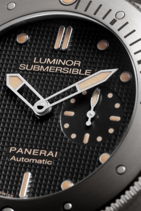 PANERAI Luminor Submersible 1950 Left-Handed 3 Days Automatic Titanio  Detail 