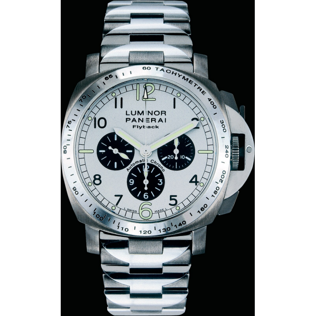 PANERAI Luminor Chrono Flyback - 40mm  Front view