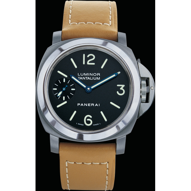 PANERAI Luminor Marina Tantalium - 44mm  Front view