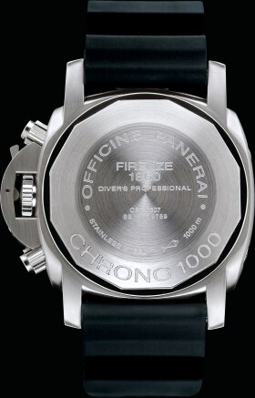 PANERAI Luminor Submersible 1950 Chrono 1000m  Detail 