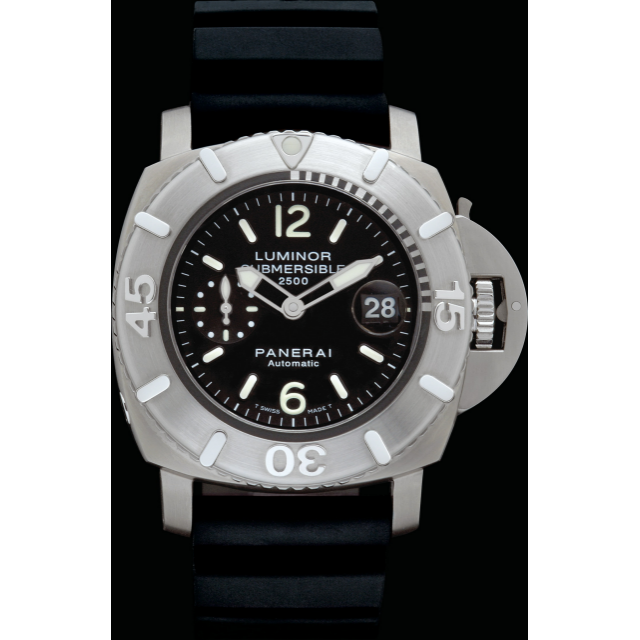 PANERAI Luminor Submersible 2500m PAM00194 day view