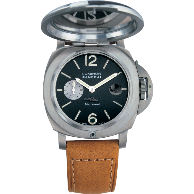 PANERAI Luminor Black Seal - 44mm  Front view