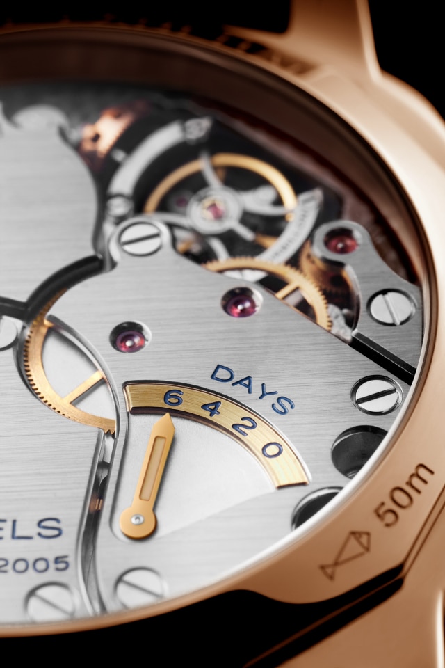 PANERAI Radiomir 1940 Tourbillon GMT Oro Rosso  Detail 