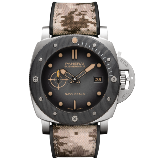 PANERAI Submersible Navy SEALs Titanio PAM01669 Front view
