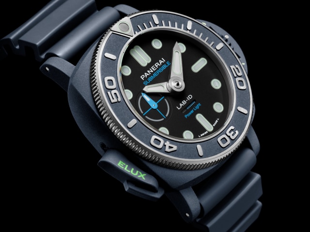 PANERAI Submersible Elux Lab-ID PAM01800 Detail 