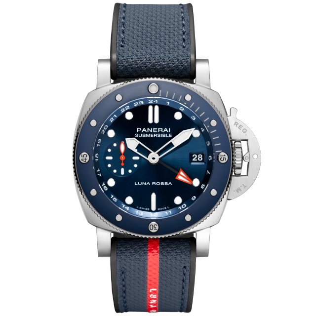 PANERAI Submersible潜行系列GMT Luna Rossa Titanio腕表 PAM01507 Front view