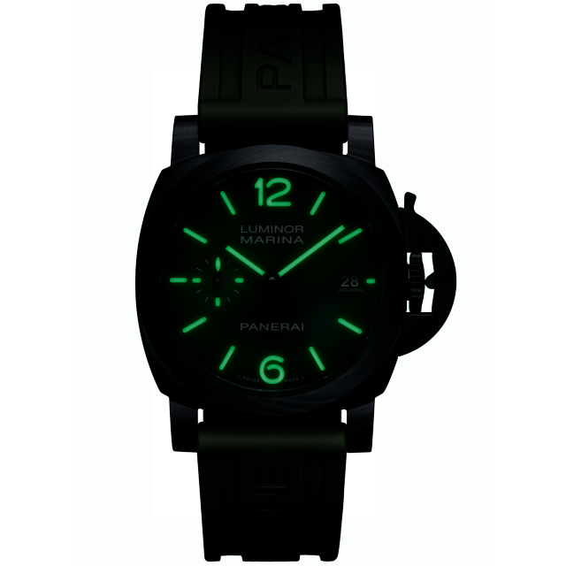 PANERAI Luminor庐米诺Quaranta Carbotech™腕表 PAM01526 Night view