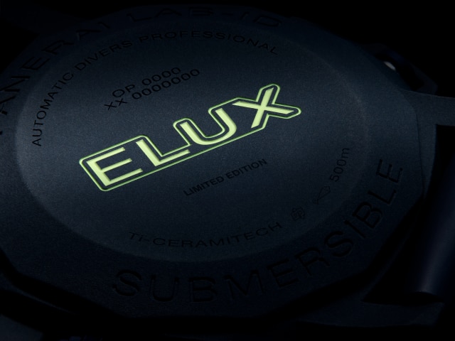 PANERAI Submersible Elux Lab-ID PAM01800 Detail 