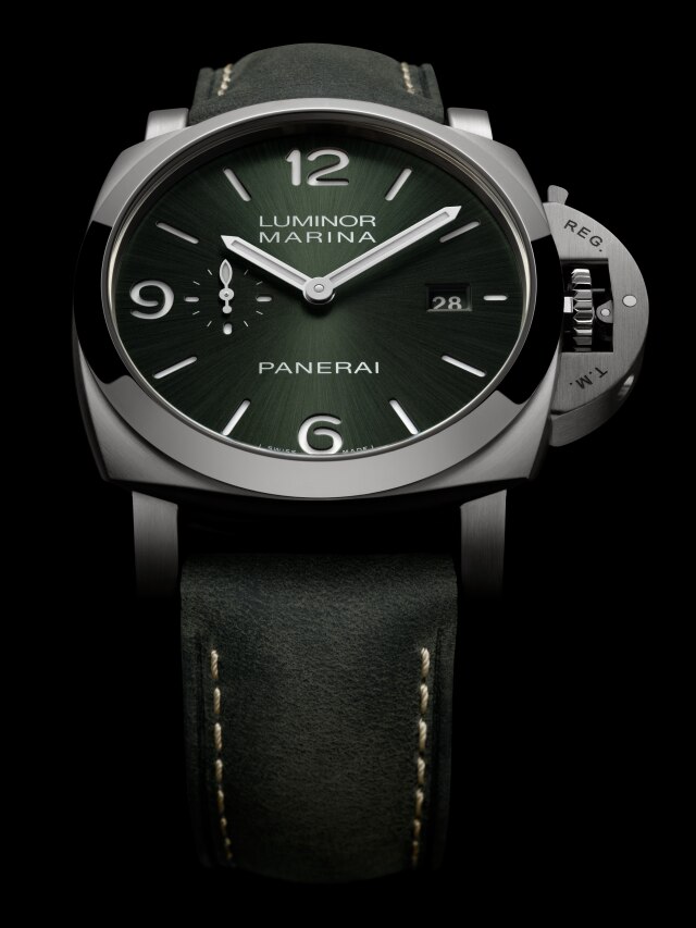 PANERAI Luminor Marina PAM03325 Detail 