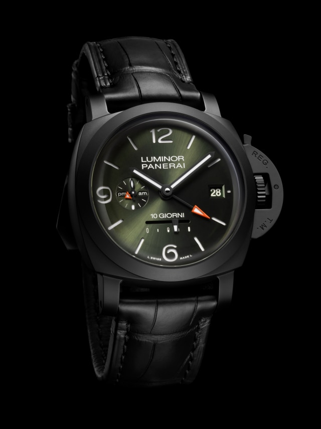 PANERAI Luminor Dieci Giorni GMT Ceramica PAM01483 Detail 