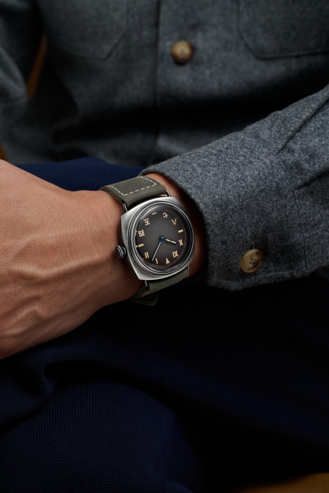 PANERAI Radiomir 8 Giorni PAM02088 Detail 