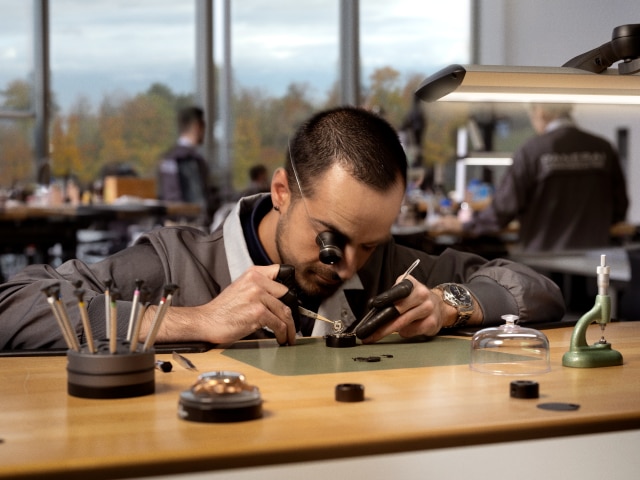 PANERAI Luminor 31 Giorni  PAM01631 Detail 