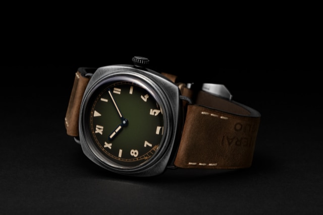 PANERAI Radiomir California 8 Giorni PAM01349 Detail 