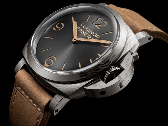 PANERAI Luminor Forged Titanium PAM01629 Detail 