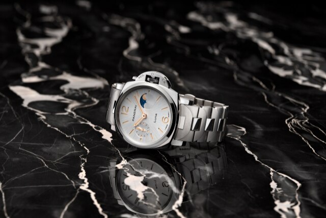 PANERAI Luminor Due Luna PAM01301 Detail 