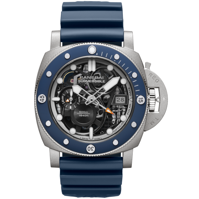 PANERAI Submersible GMT PAM01495 day view