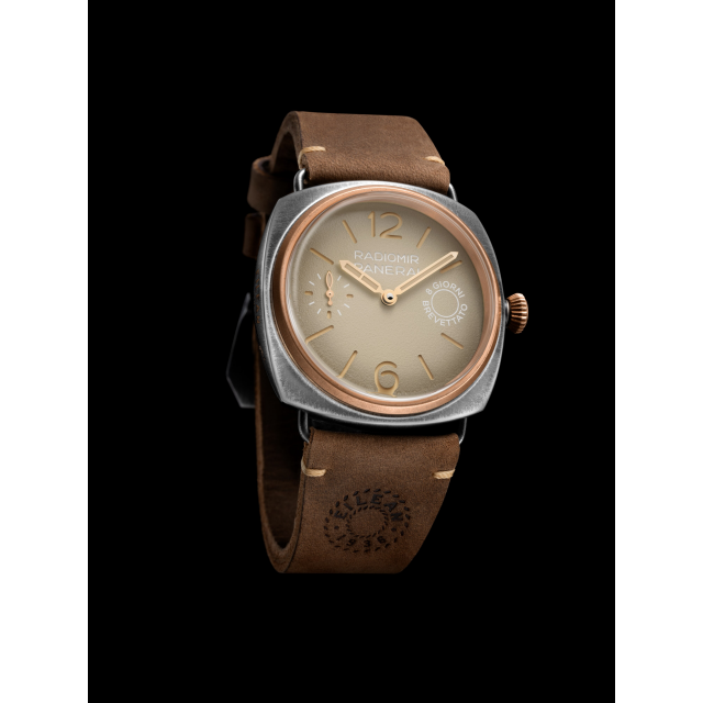 PANERAI Radiomir镭得米尔 8 Giorni Eilean腕表 PAM01643 Detail 1