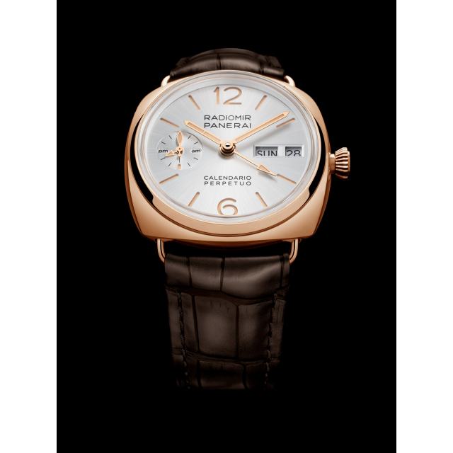 PANERAI Radiomir镭得米尔GMT Goldtech™万年历腕表 PAM01453 Detail 3