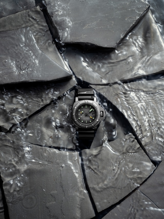 PANERAI Submersible Navy Seals Afniotech™ Experience PAM01089 Detail 