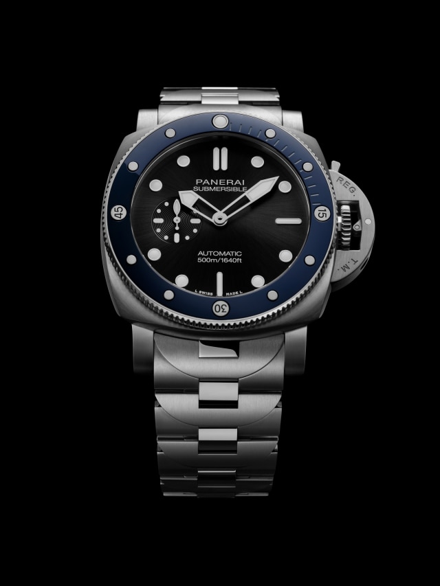 PANERAI Submersible PAM01756 Front 4