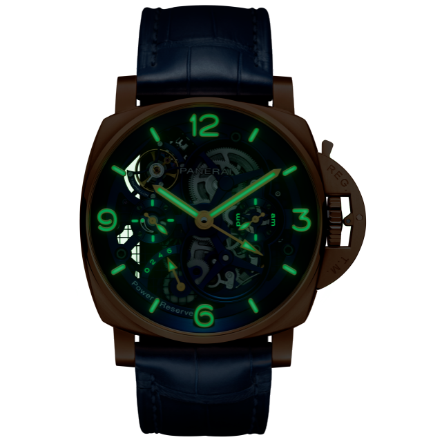 PANERAI Luminor庐米诺 Tourbillon GMT Goldtech™腕表 PAM01060 Night view