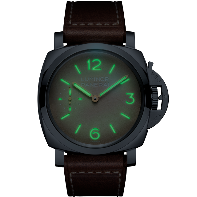 PANERAI Luminor PAM01735 night view