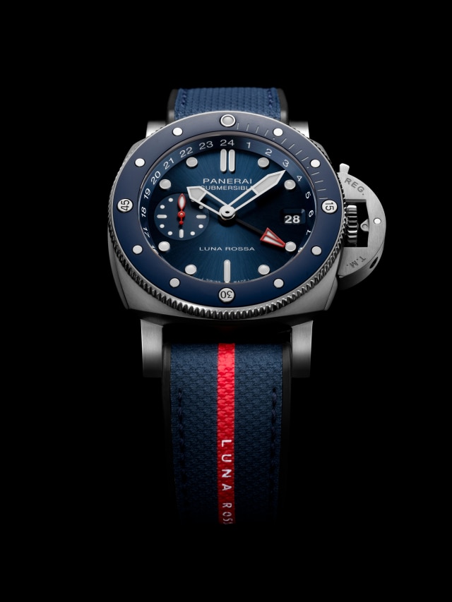 PANERAI Submersible潜行系列GMT Luna Rossa Titanio腕表 PAM01507 Front 4