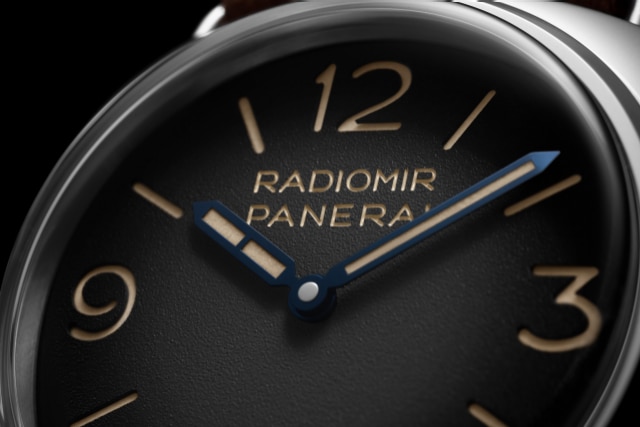 PANERAI Radiomir镭得米尔Tre Giorni腕表 PAM01334 Detail 